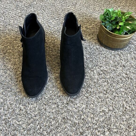 Vionic Anne Women's Black suede Leather Boots size 9 Block Heel Side Zip Classic - Picture 9 of 9